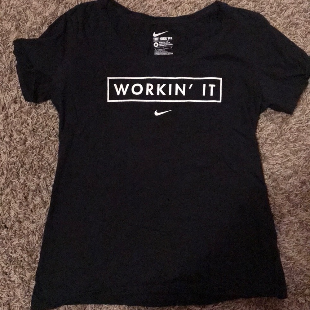 Nike t-shirt